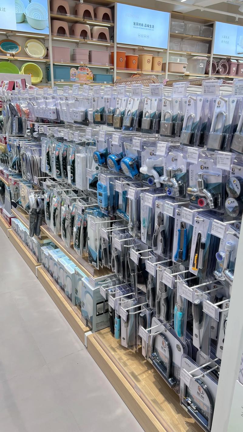 百货经营部：购物中心的心脏